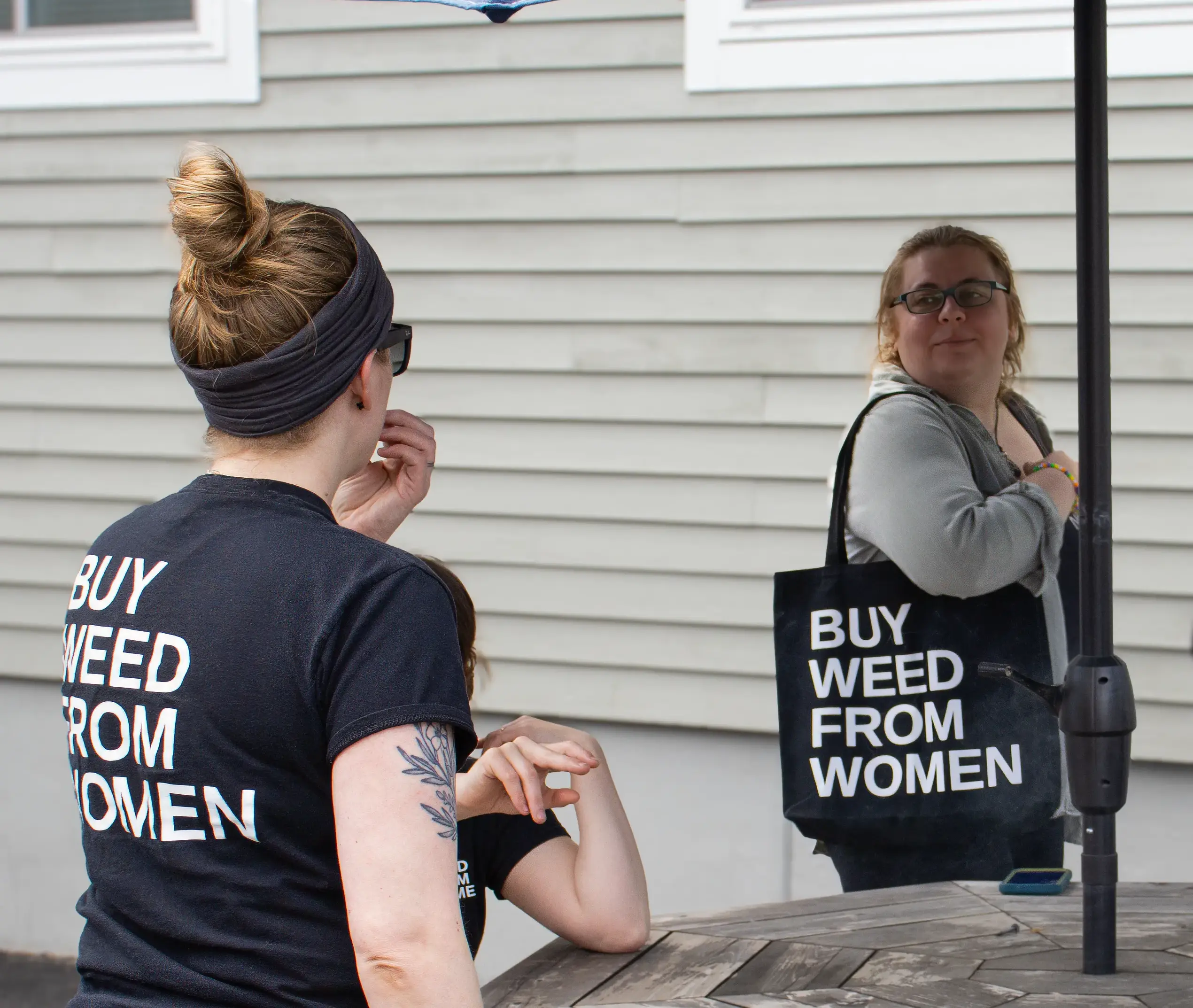 Buy Weed From Women cannabis seeds
